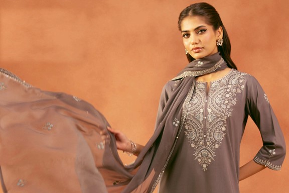 Nishat,Nishat linen,Nishat linen official,#nishat,#nishatlinen,#nishatlinenofficial.com,nishatlinen.com